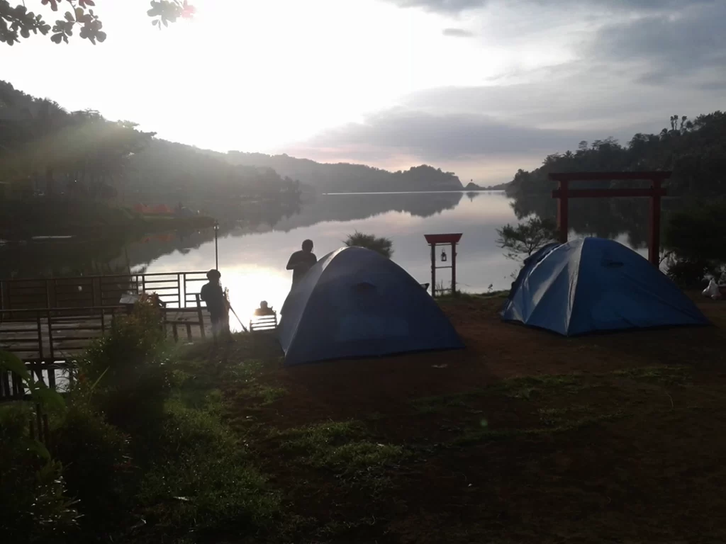 Camping Sermo Reservoir Yogyakarta.