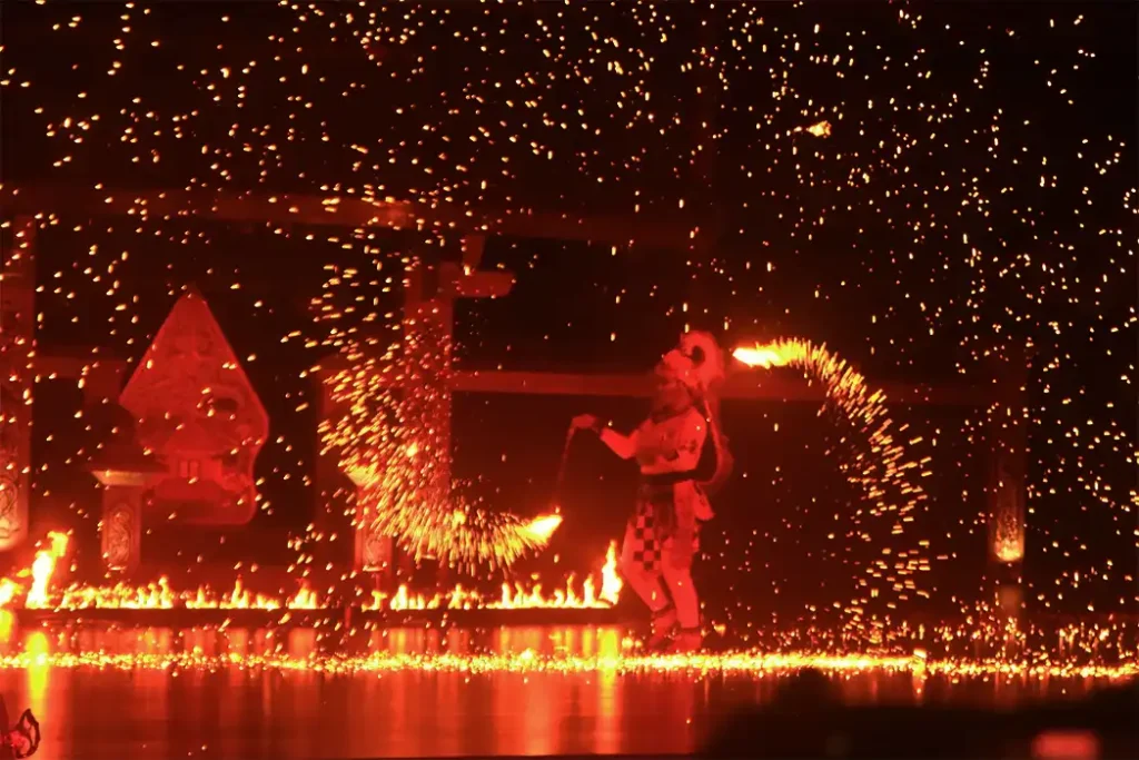 Hamonan burning the Alengka Palace during the Ramayana Ballet Purawisata performance.